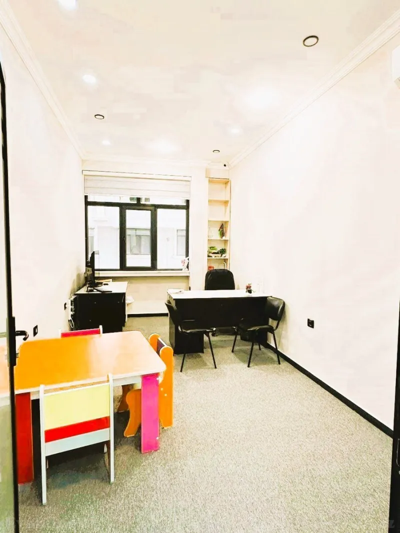 Kirayə verilir Ofis 110 m² Nəsimi r. - şəkil 4