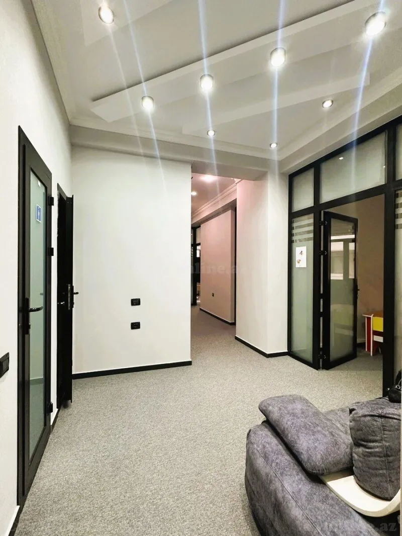 Kirayə verilir Ofis 110 m² Nəsimi r. - şəkil 5