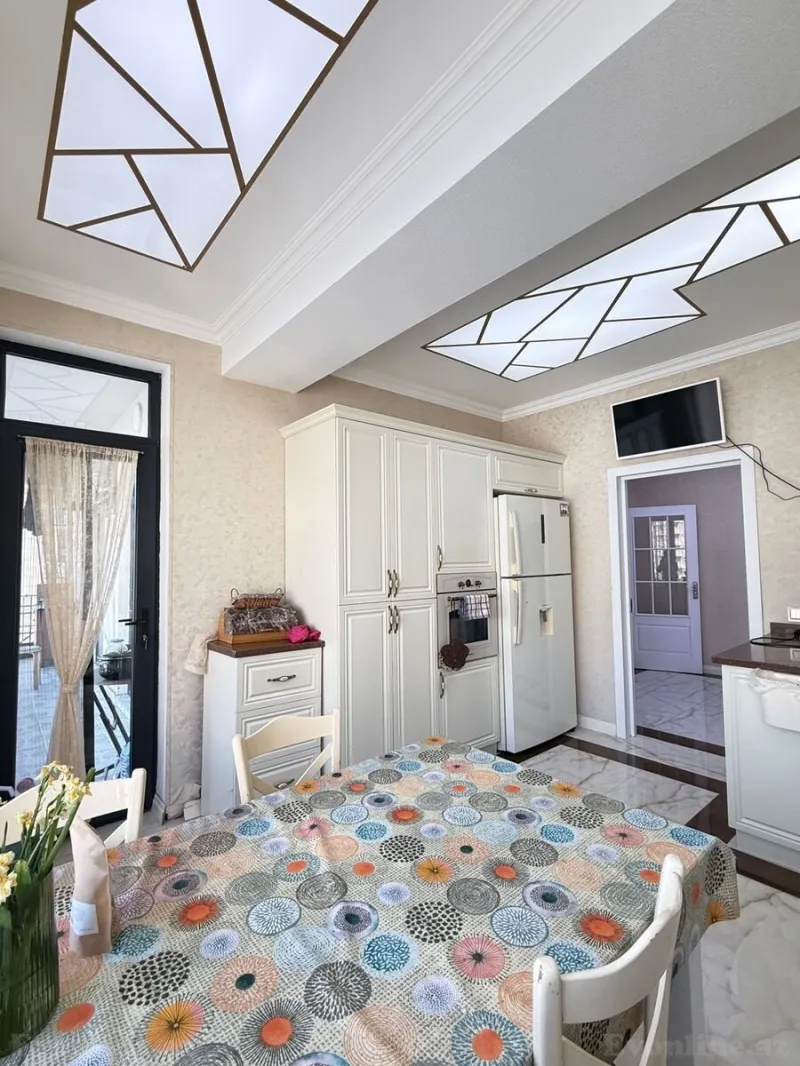 Satılır 4 otaqlı Mənzil Yeni tikili 170 m² 28 May m. - şəkil 4