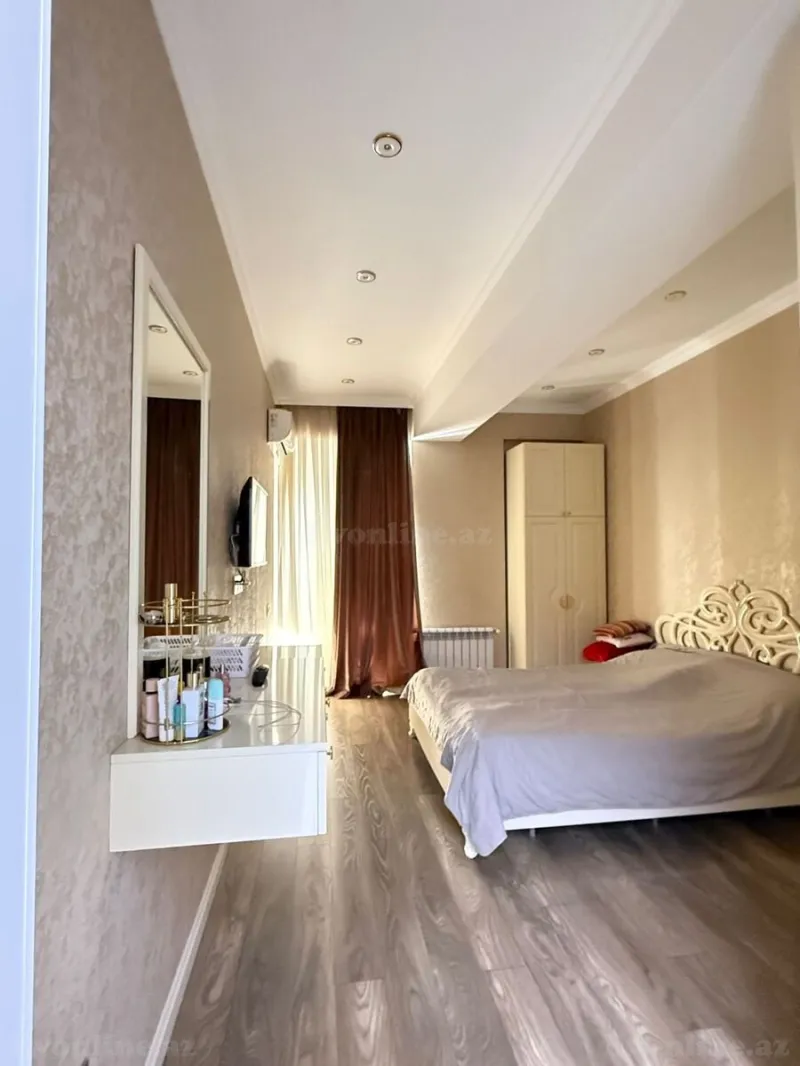 Satılır 4 otaqlı Mənzil Yeni tikili 170 m² 28 May m. - şəkil 7