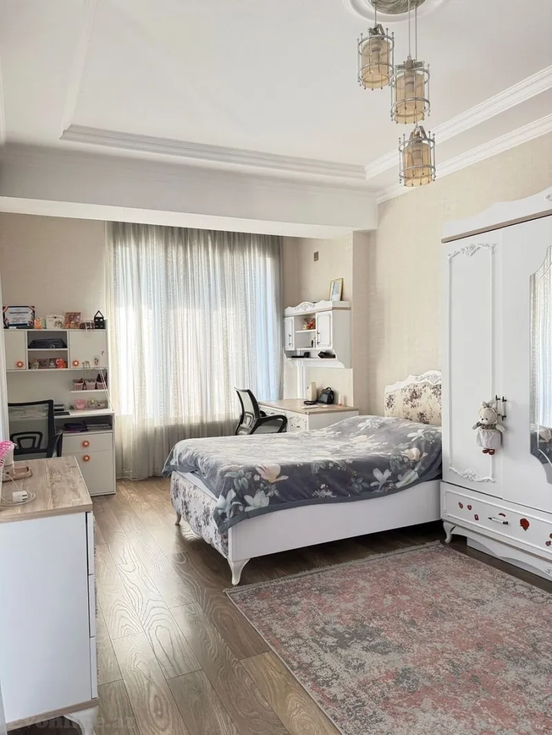 Satılır 4 otaqlı Mənzil Yeni tikili 170 m² 28 May m. - şəkil 9