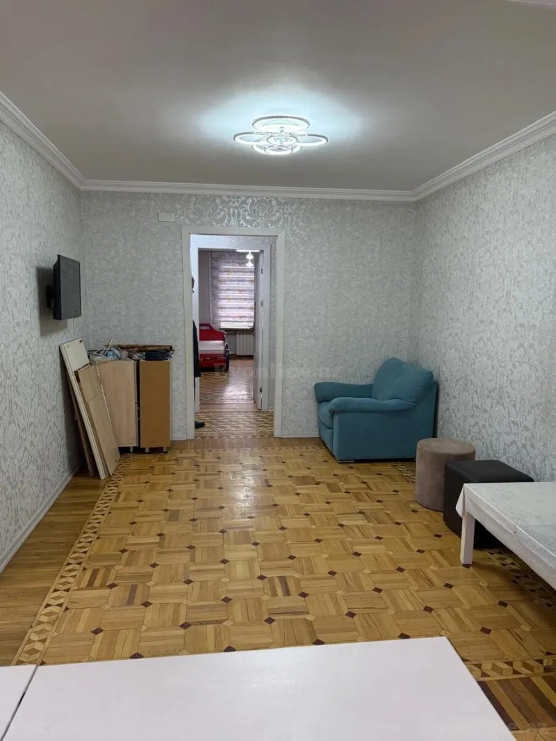 3 otaqlı Mənzil 70 m² Xətai m. Kirayə verilir