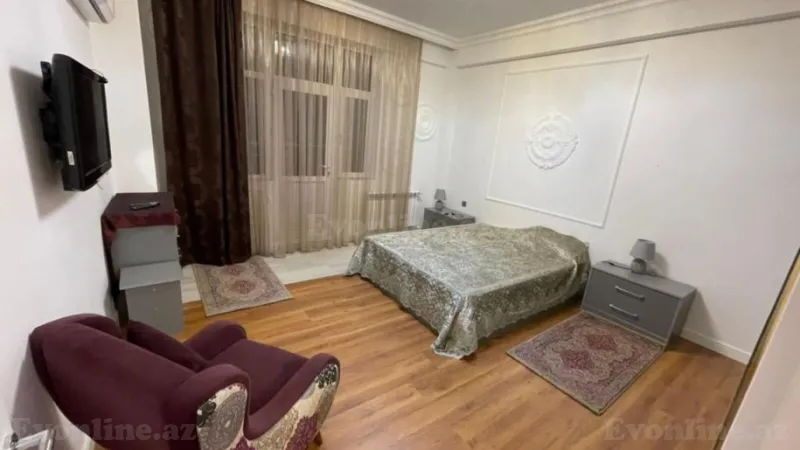 Kirayə verilir 4 otaqlı Mənzil Yeni tikili 140 m² Xətai m. - şəkil 9