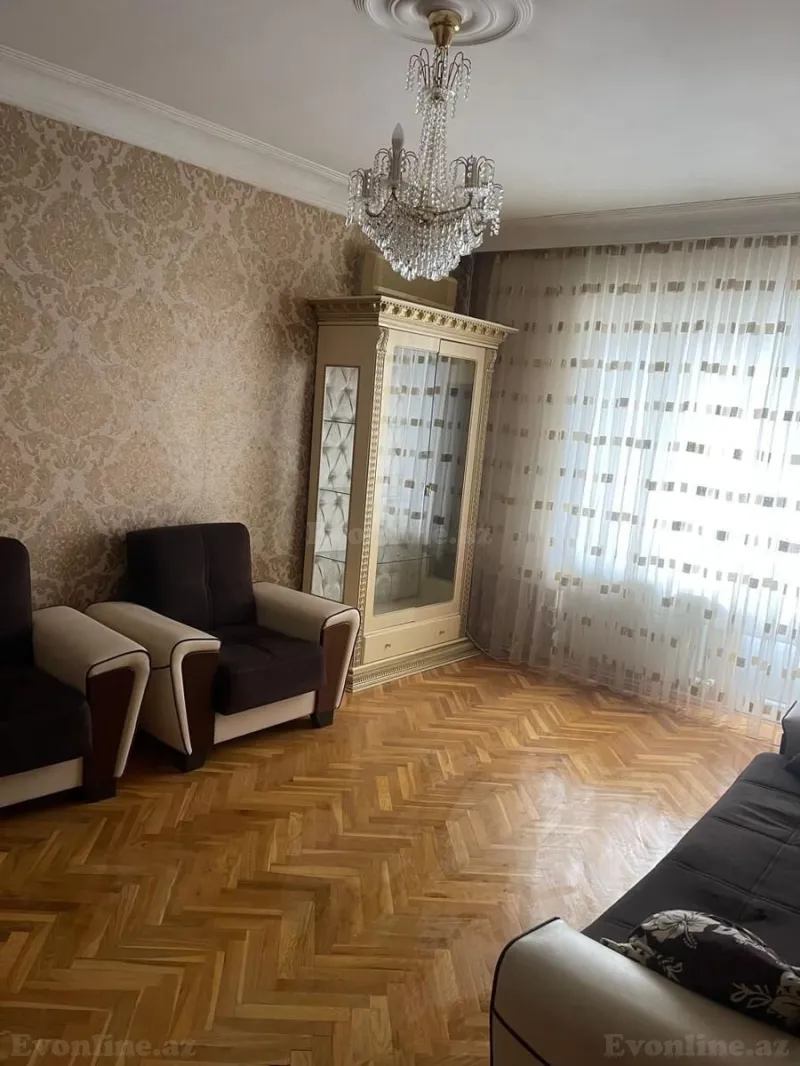 3 otaqlı Mənzil 110 m² 28 May m. Kirayə verilir