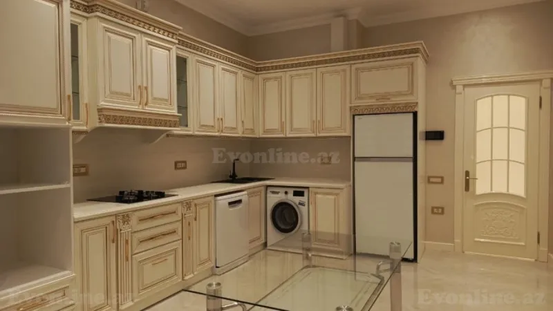 Kirayə verilir 3 otaqlı Mənzil Yeni tikili 170 m² Nərimanov r. - şəkil 5