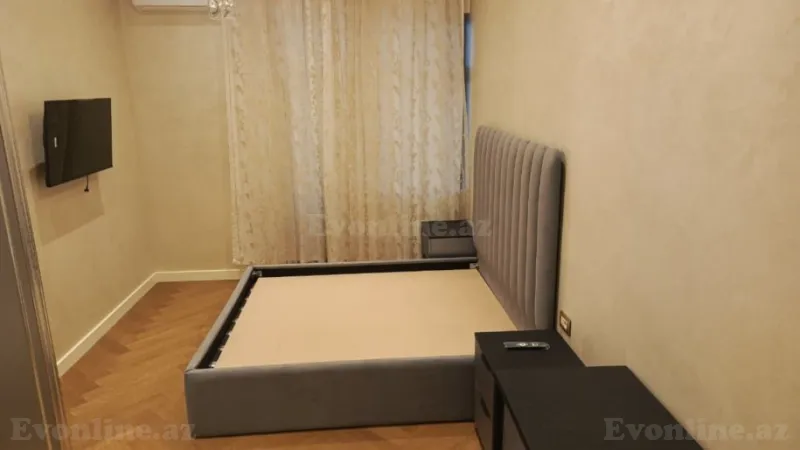 Kirayə verilir 3 otaqlı Mənzil Yeni tikili 170 m² Nərimanov r. - şəkil 9