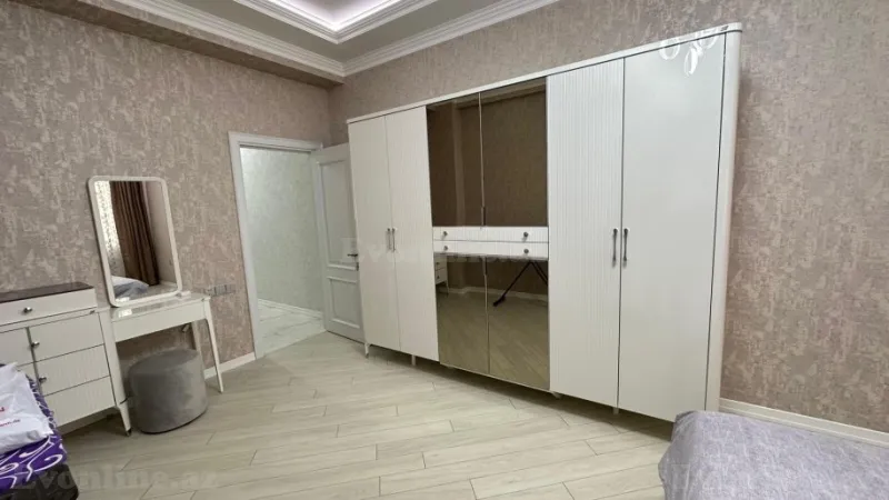 Kirayə verilir 3 otaqlı Mənzil Yeni tikili 130 m² Elmlər Akademiyası m. - şəkil 11