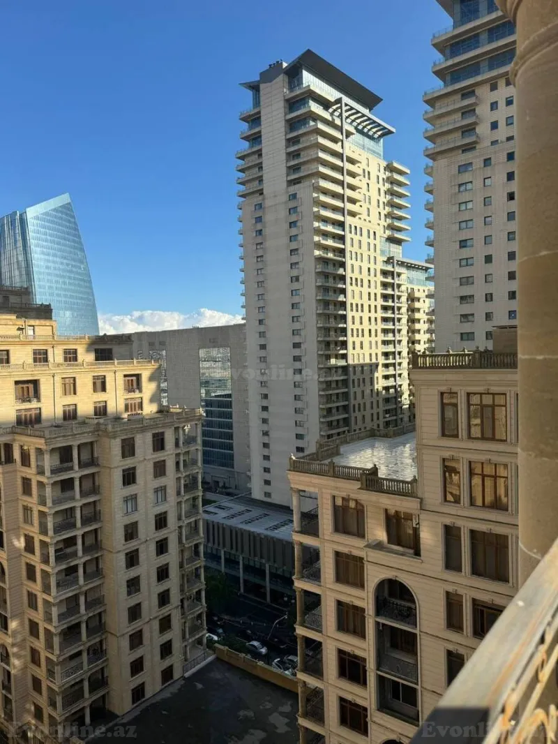 Kirayə verilir 3 otaqlı Mənzil Yeni tikili 120 m² Xətai m.