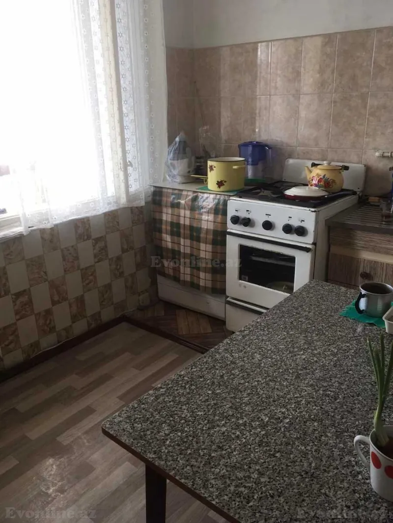 Satılır 4 otaqlı Mənzil Köhnə tikili 90 m² Sabunçu r. - şəkil 13