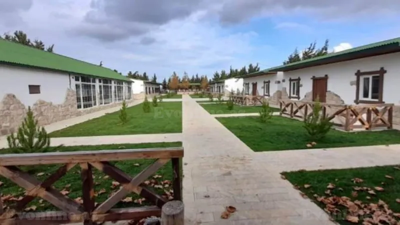 Satılır Obyekt 3300 m² Qala