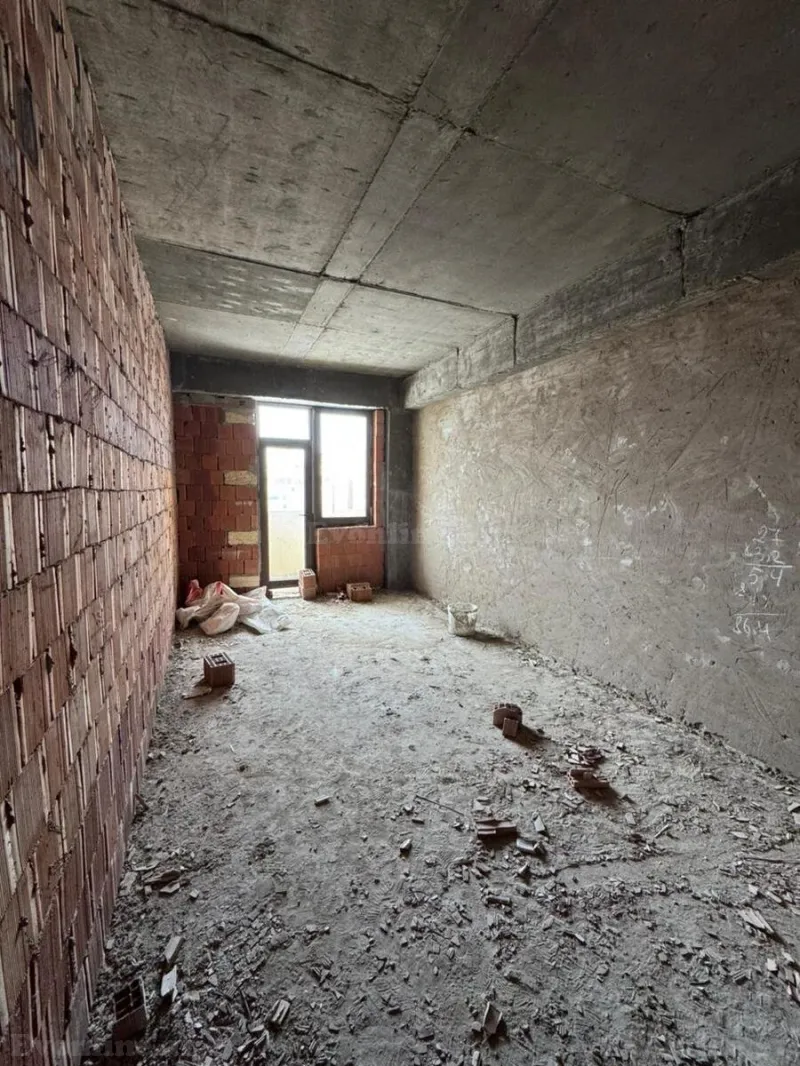 Satılır 3 otaqlı Mənzil Yeni tikili 100 m² 28 May m. - şəkil 9