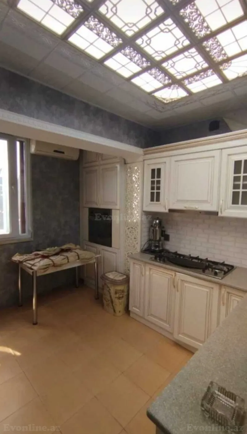 1 otaqlı Mənzil 60 m² 8-ci mikrorayon Kirayə verilir