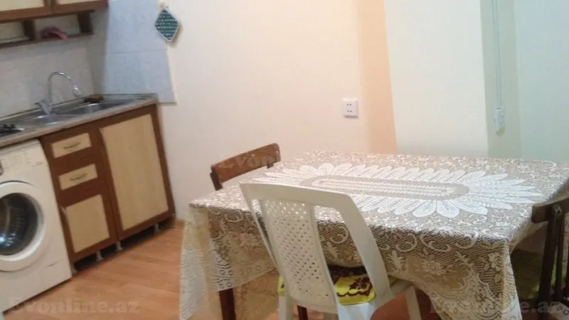 Kirayə verilir 4 otaqlı Mənzil Köhnə tikili 90 m² Sabunçu r. - şəkil 9