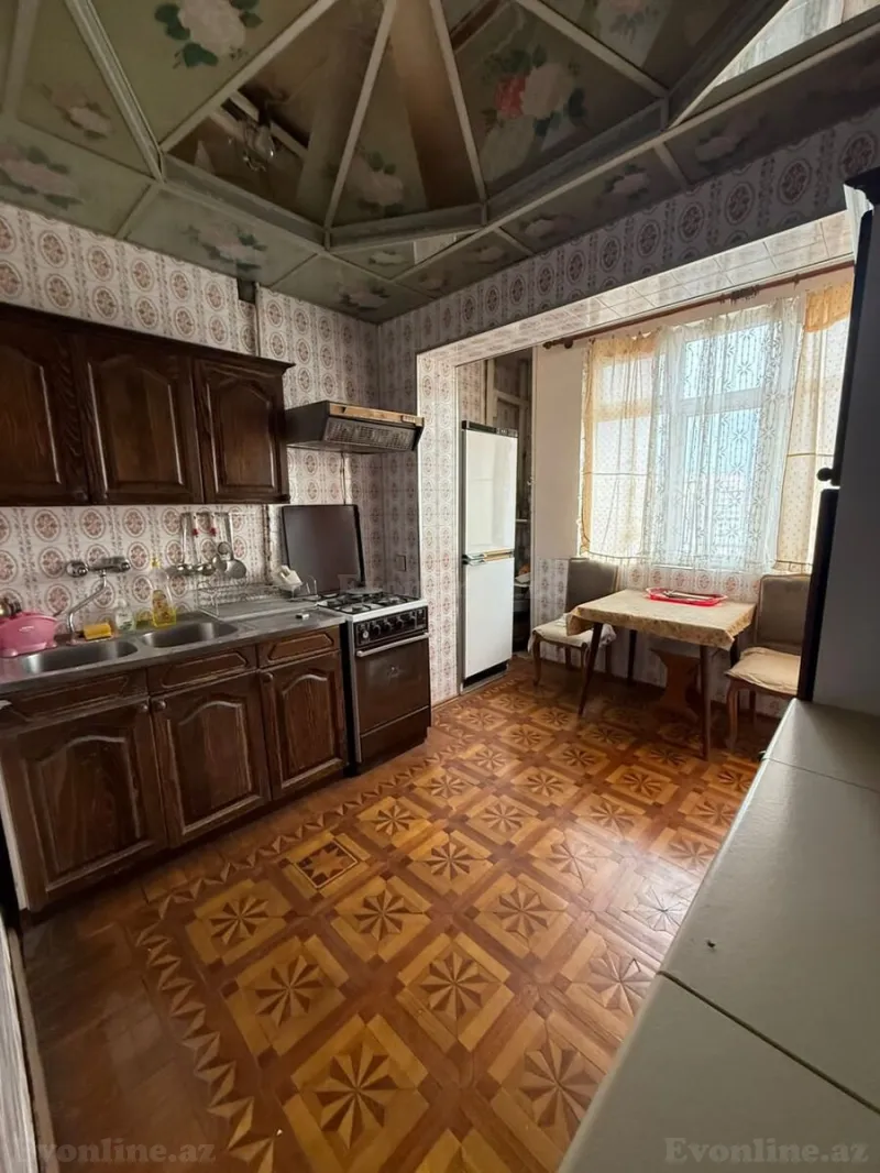 Satılır 5 otaqlı Mənzil Köhnə tikili 120 m² Xalqlar Dostluğu m. - şəkil 15