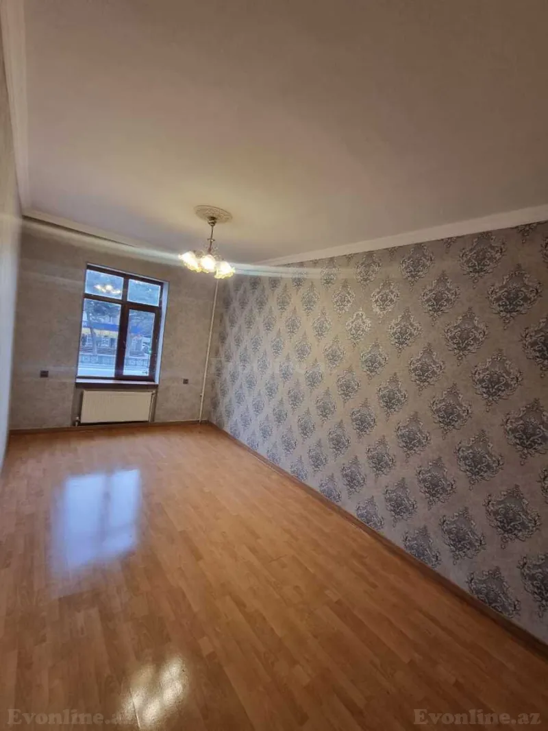 Satılır 3 otaqlı Mənzil Köhnə tikili 75 m² Nərimanov r. - şəkil 2