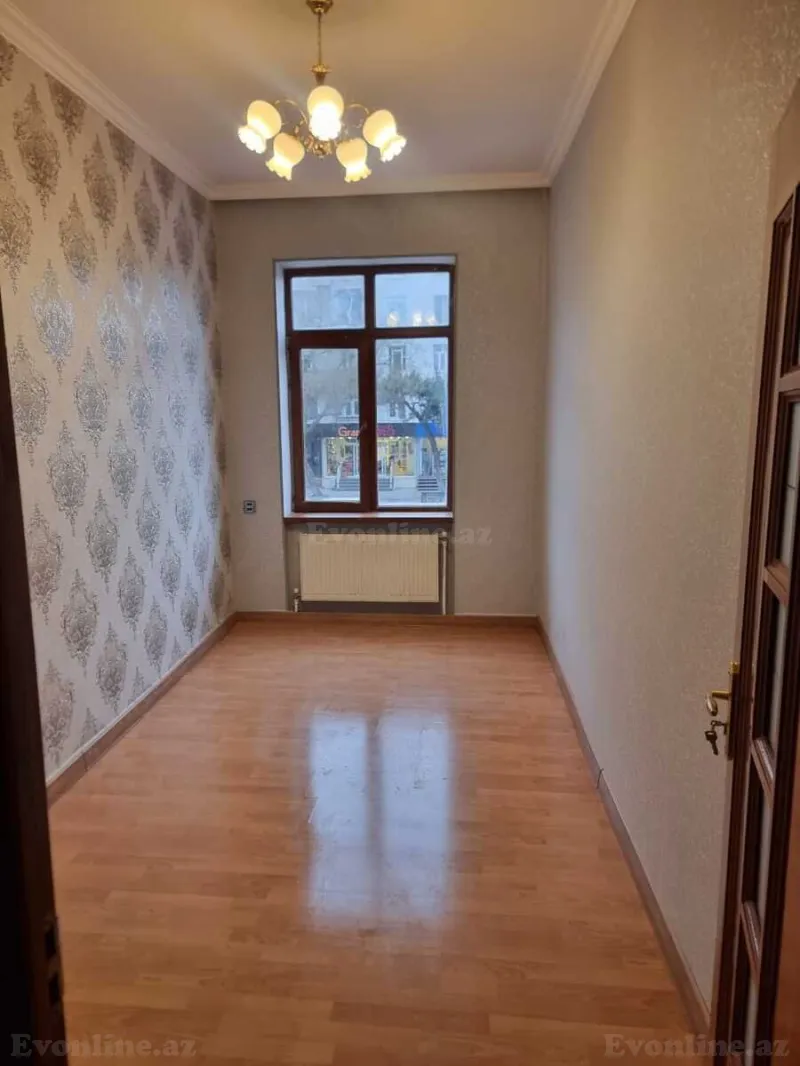 Satılır 3 otaqlı Mənzil Köhnə tikili 75 m² Nərimanov r. - şəkil 5