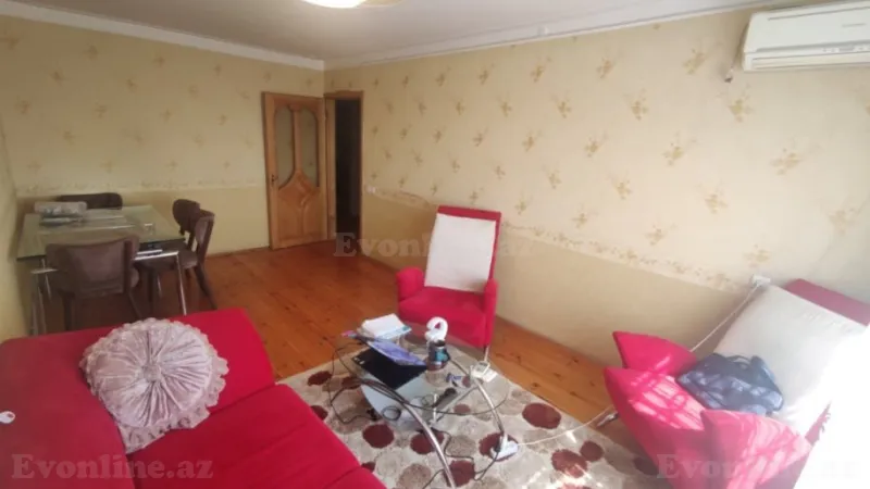 3 otaqlı Mənzil 80 m² Neftçilər m. Kirayə verilir