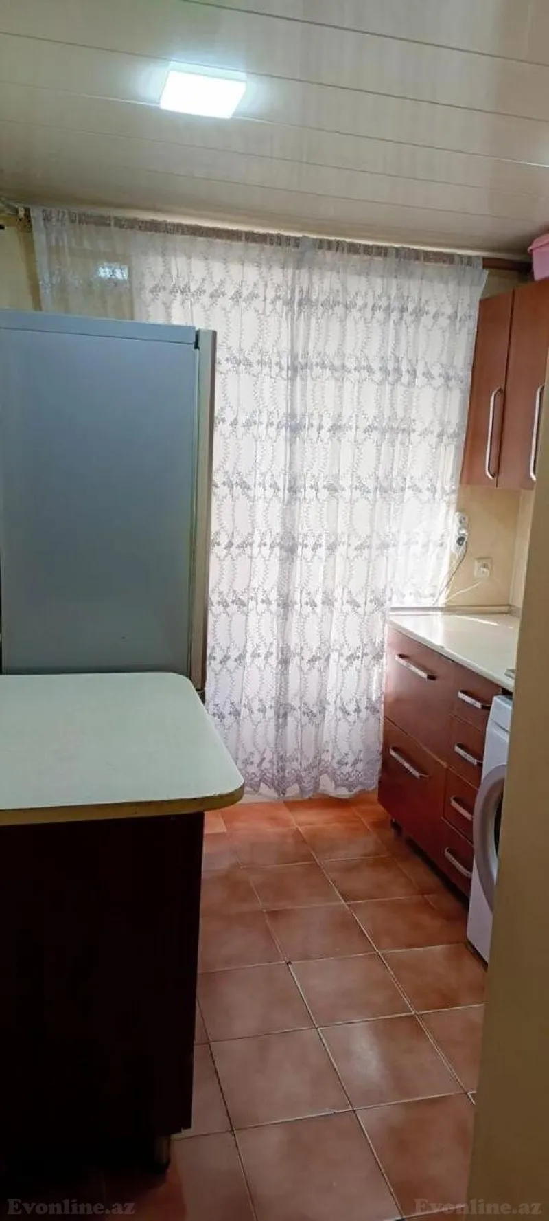 Kirayə verilir 2 otaqlı Mənzil Köhnə tikili 45 m² Yasamal - şəkil 3