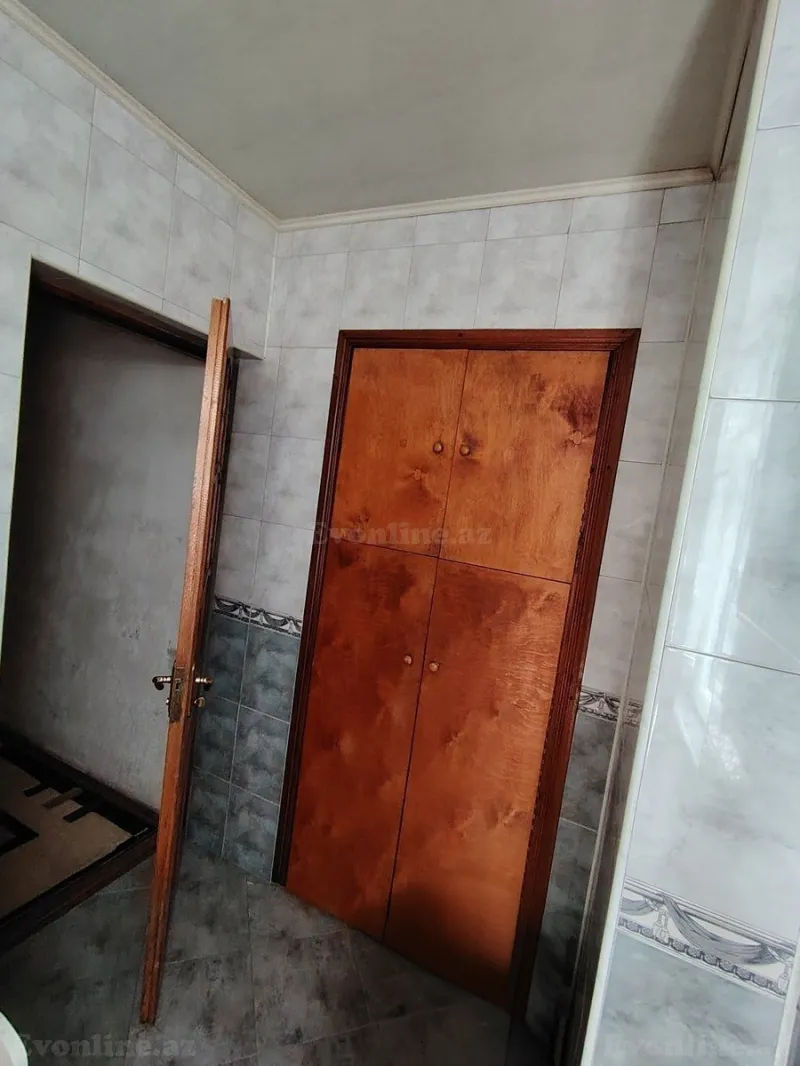 Satılır 3 otaqlı Mənzil Köhnə tikili 75 m² Sabunçu r. - şəkil 14