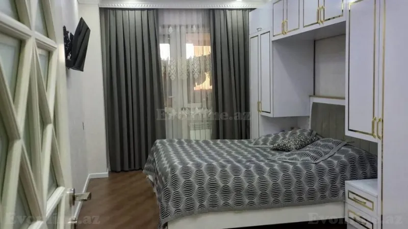 Satılır 2 otaqlı Mənzil Yeni tikili 74 m² Nizami r. - şəkil 3