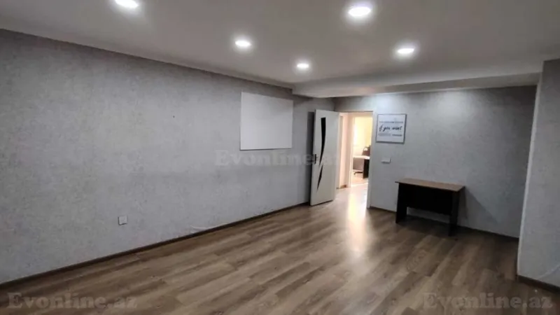 3 otaqlı Ofis 89 m² 28 May m. Kirayə verilir