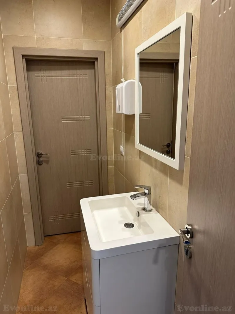 Kirayə verilir Ofis 310 m² Nəsimi r. - şəkil 17