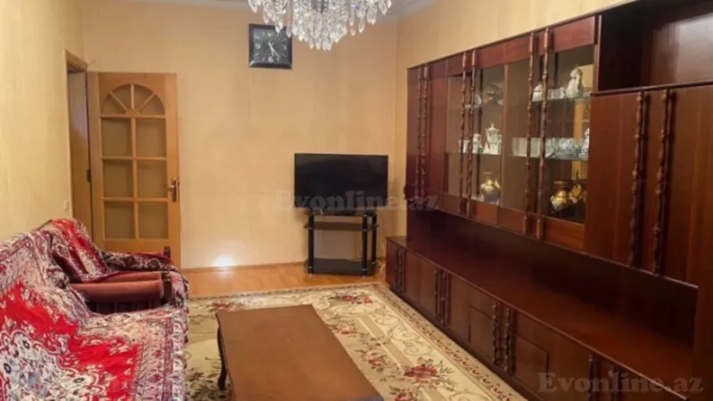 Kirayə verilir 2 otaqlı Mənzil Köhnə tikili 70 m² İnşaatçılar m. - şəkil 2