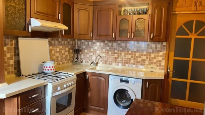 Kirayə verilir 2 otaqlı Mənzil Köhnə tikili 70 m² İnşaatçılar m. - şəkil 4