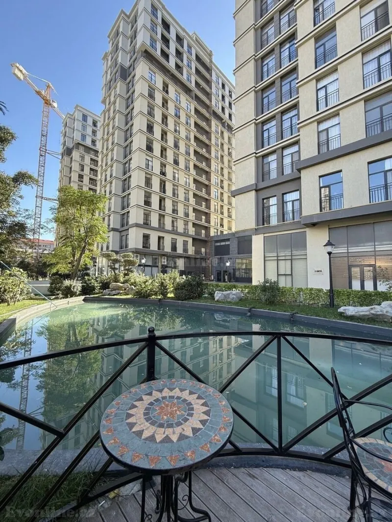 Kirayə verilir 2 otaqlı Mənzil Yeni tikili 65 m² Gənclik m. - şəkil 2