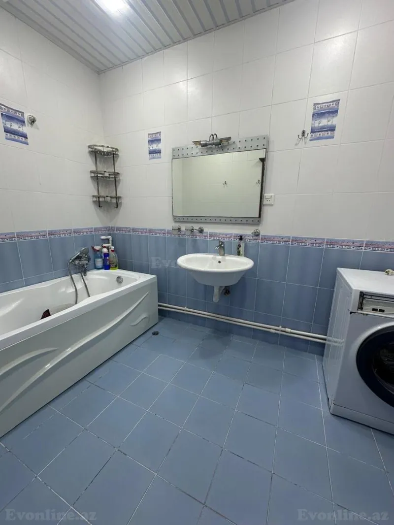 Kirayə verilir 3 otaqlı Mənzil Yeni tikili 135 m² İnşaatçılar m. - şəkil 13