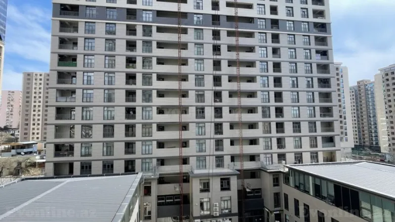 Bakı, Nəsimi r., 28 May m.da 3 otaqlı mənzil satılır