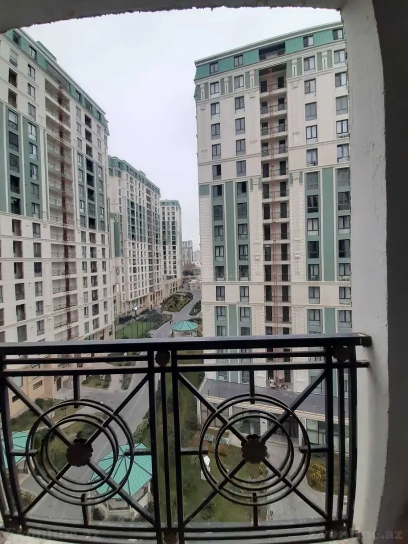 Kirayə verilir 2 otaqlı Mənzil Yeni tikili 100 m² Gənclik m.