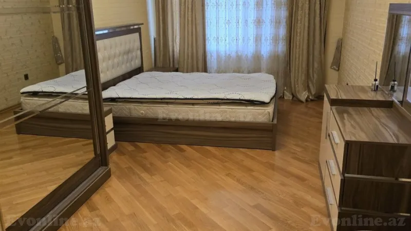 Satılır 3 otaqlı Mənzil Yeni tikili 135 m² Nizami m. - şəkil 3