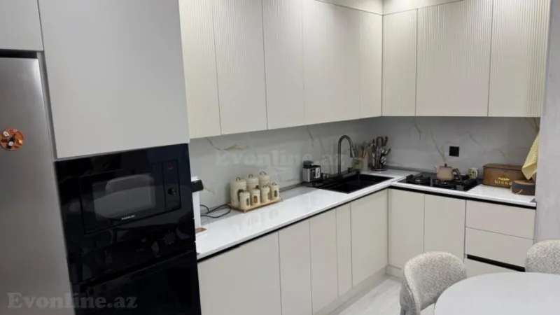 Satılır 2 otaqlı Mənzil Yeni tikili 70 m² Yeni Yasamal - şəkil 3