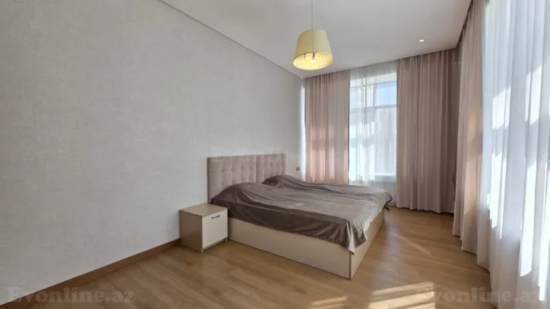 Kirayə verilir 4 otaqlı Mənzil Yeni tikili 180 m² Xətai m. - şəkil 13
