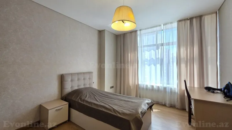 Kirayə verilir 4 otaqlı Mənzil Yeni tikili 180 m² Xətai m. - şəkil 15