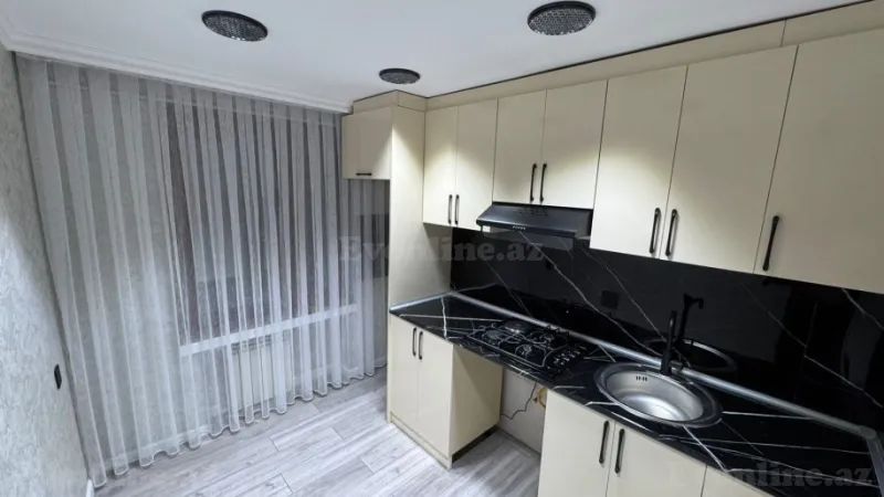 Satılır 3 otaqlı Mənzil Köhnə tikili 75 m² Nərimanov r. - şəkil 9