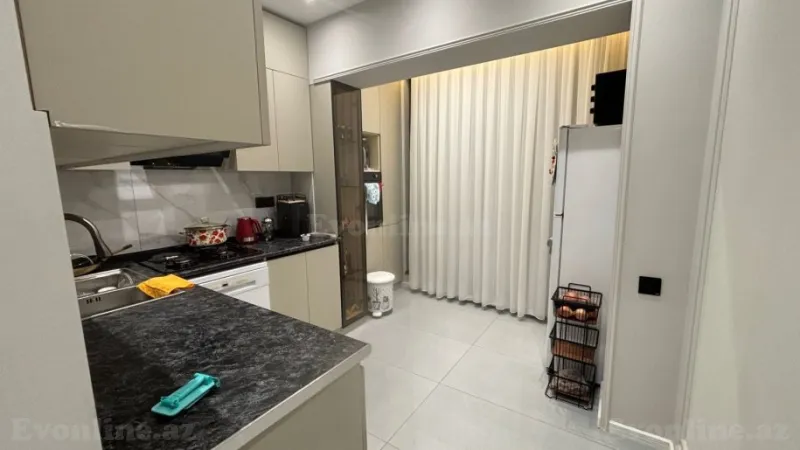 Satılır 5 otaqlı Mənzil Köhnə tikili 120 m² Yeni Yasamal - şəkil 14