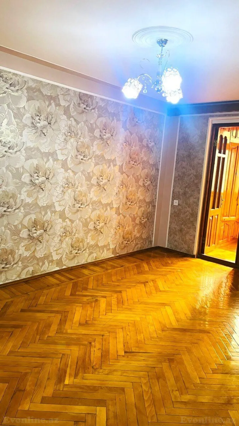 Kirayə verilir 2 otaqlı Mənzil Köhnə tikili 65 m² Neftçilər m. - şəkil 4