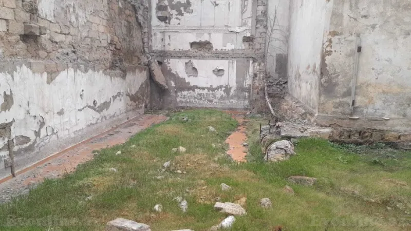 Torpaq Azadlıq prospekti m. Satılır