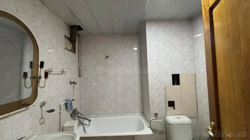 Kirayə verilir 2 otaqlı Mənzil Köhnə tikili 74 m² İnşaatçılar m. - şəkil 6