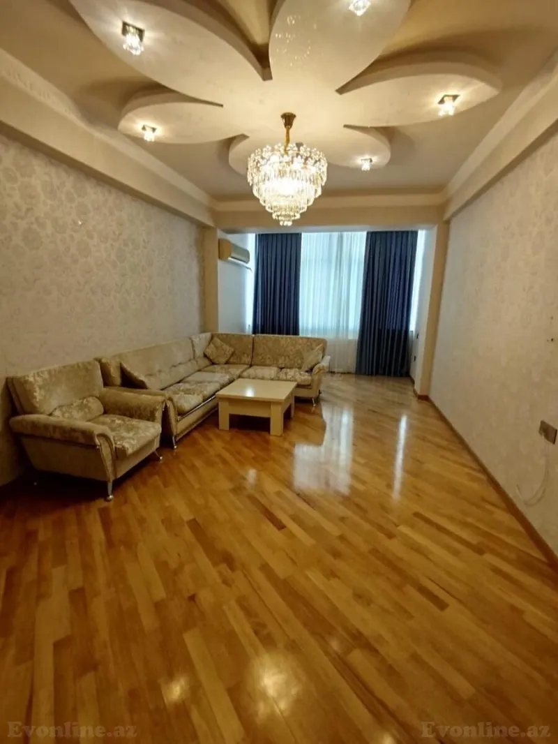 Kirayə verilir 3 otaqlı Mənzil Yeni tikili 120 m² Xalqlar Dostluğu m.