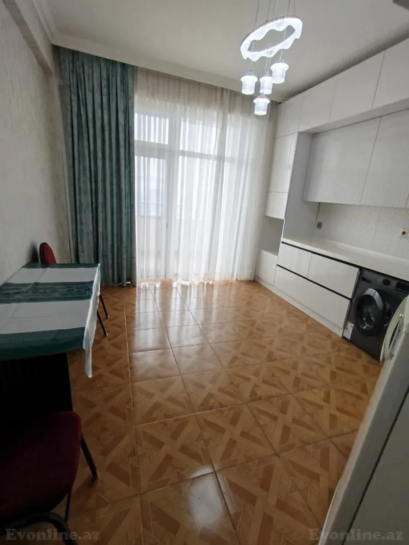 Kirayə verilir 3 otaqlı Mənzil Yeni tikili 120 m² Xalqlar Dostluğu m. - şəkil 3