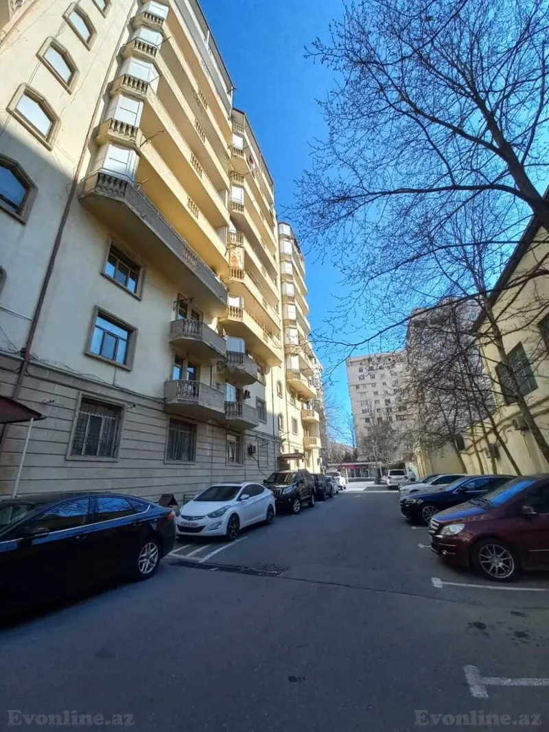 Satılır 3 otaqlı Mənzil Yeni tikili 130 m² Binəqədi r. - şəkil 2