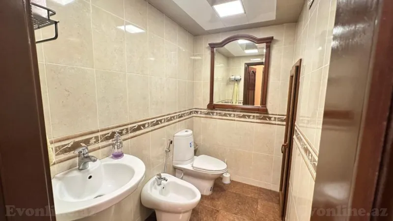 Satılır 3 otaqlı Mənzil Yeni tikili 130 m² Nərimanov r. - şəkil 15