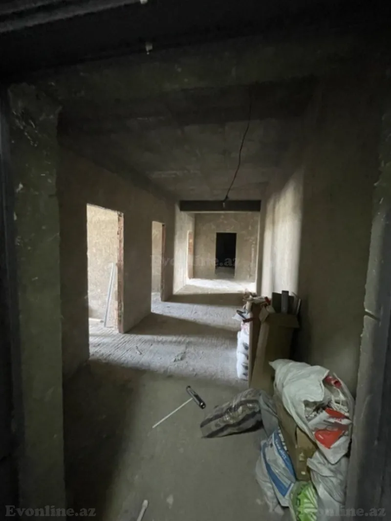Satılır 4 otaqlı Mənzil Yeni tikili 174 m² 28 May m. - şəkil 3