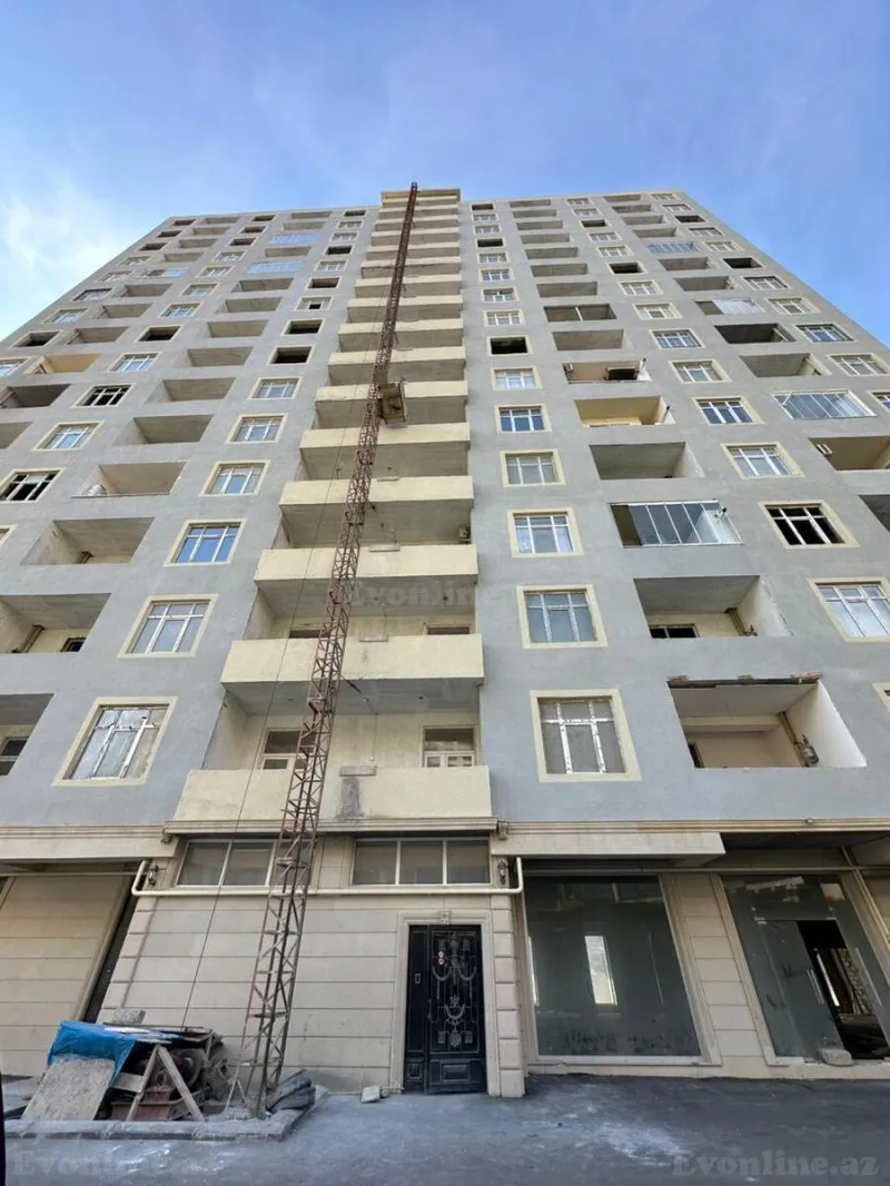 1 otaqlı Mənzil 79 m² Suraxanı r. Satılır