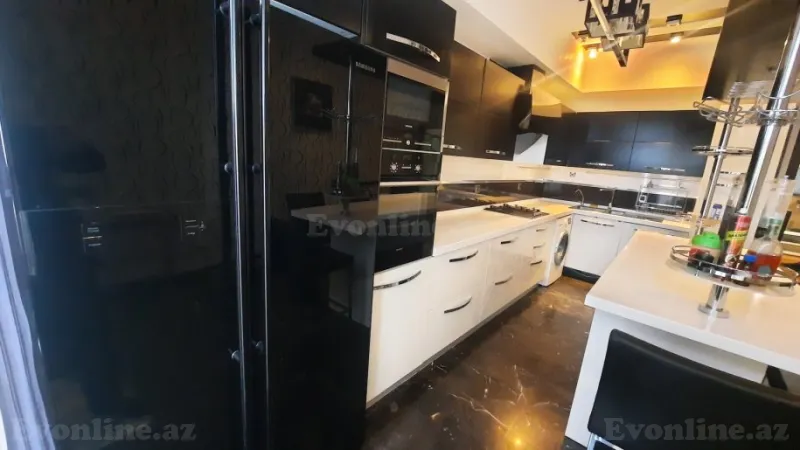 Satılır 4 otaqlı Mənzil Yeni tikili 214 m² Nəsimi r. - şəkil 5