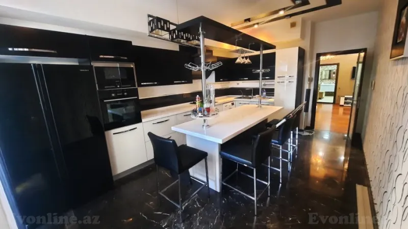 Satılır 4 otaqlı Mənzil Yeni tikili 214 m² Nəsimi r. - şəkil 6