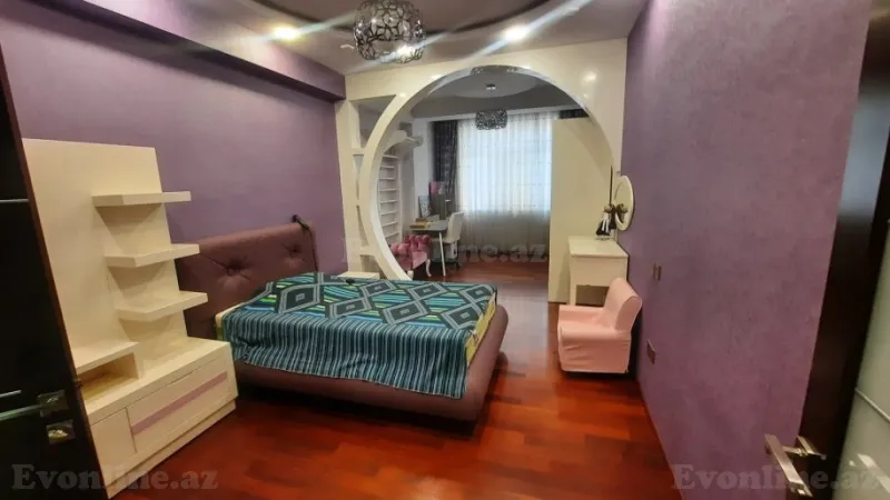 Satılır 4 otaqlı Mənzil Yeni tikili 214 m² Nəsimi r. - şəkil 8